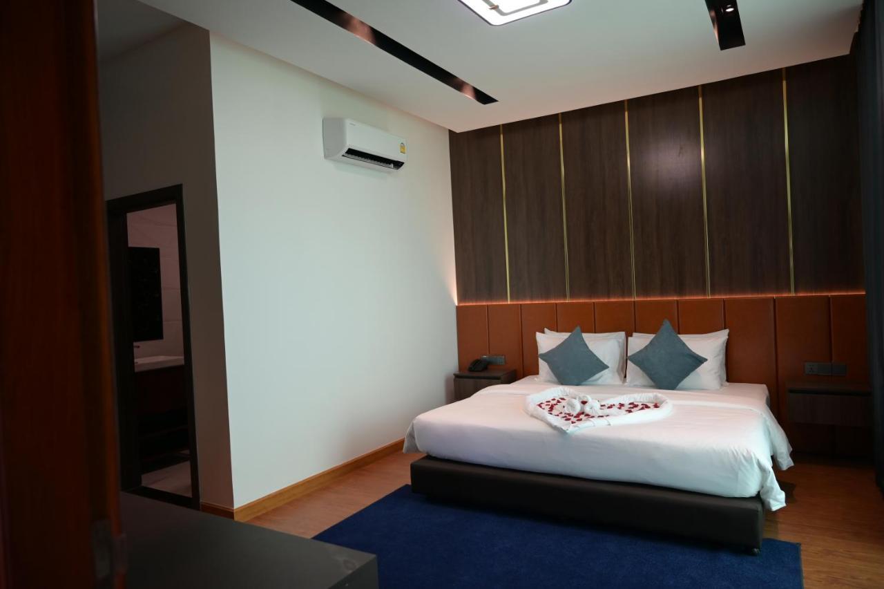 Sangkahak Mith Hotel Kep Exteriér fotografie