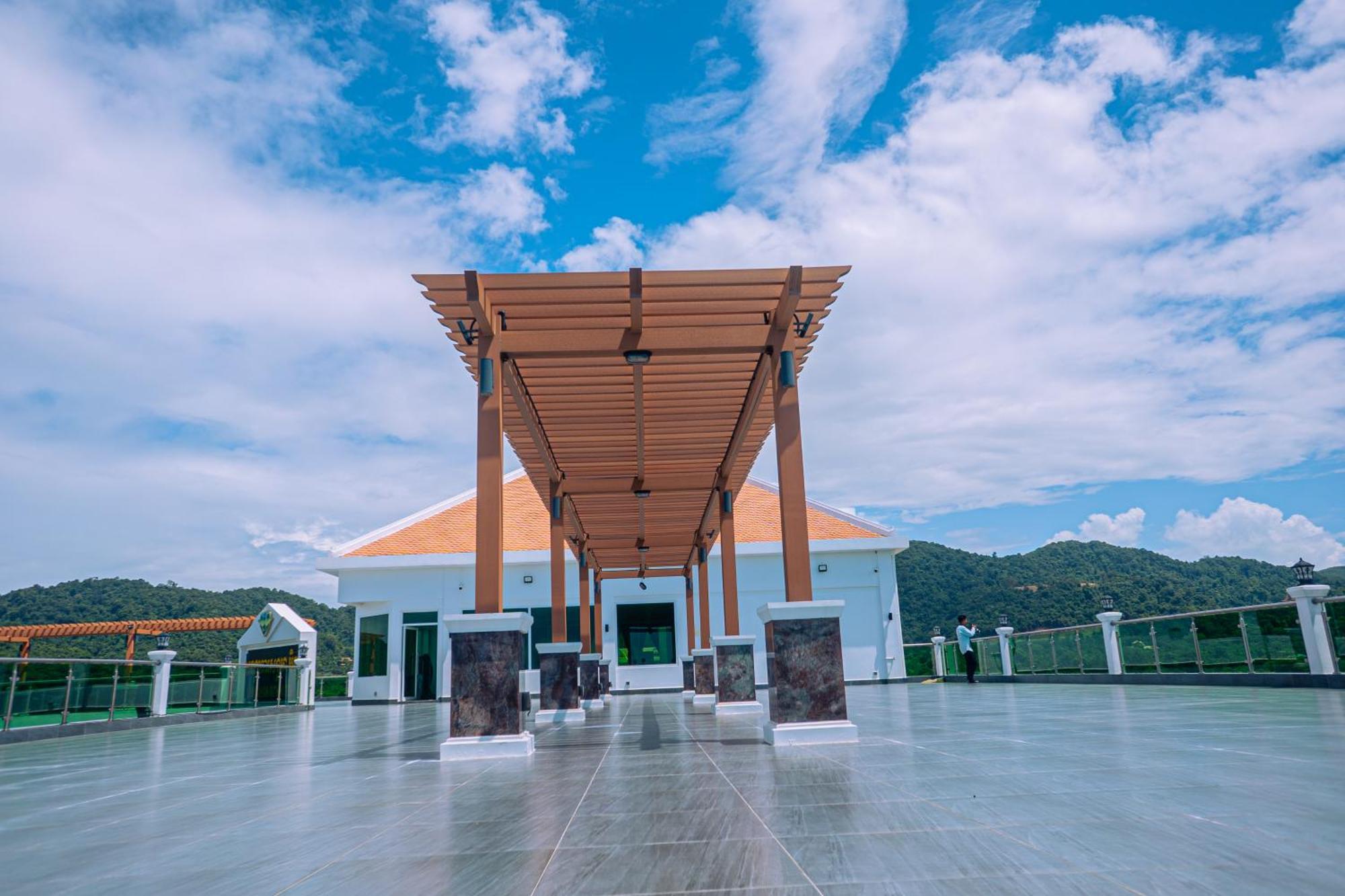 Sangkahak Mith Hotel Kep Exteriér fotografie
