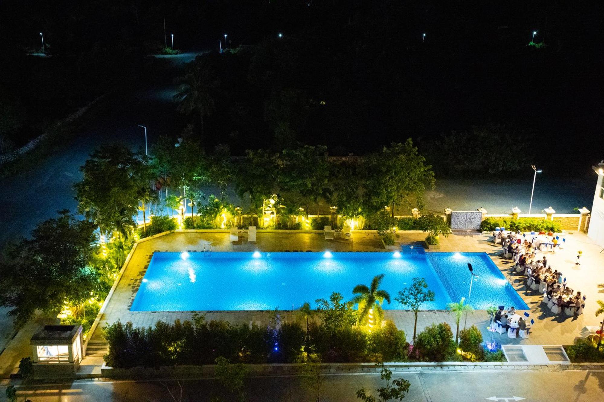 Sangkahak Mith Hotel Kep Exteriér fotografie